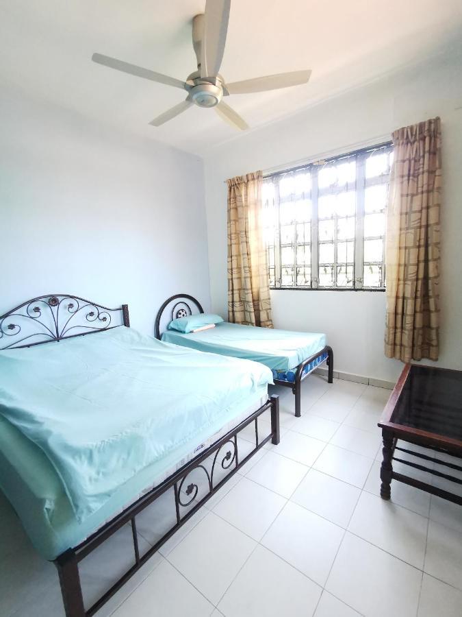 Jen Pd Homestay - Unique, Antique House No Wifi Port Dickson Buitenkant foto