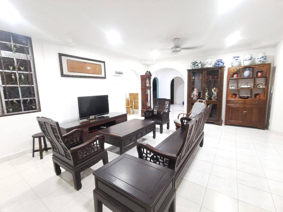 Jen Pd Homestay - Unique, Antique House No Wifi Port Dickson Buitenkant foto