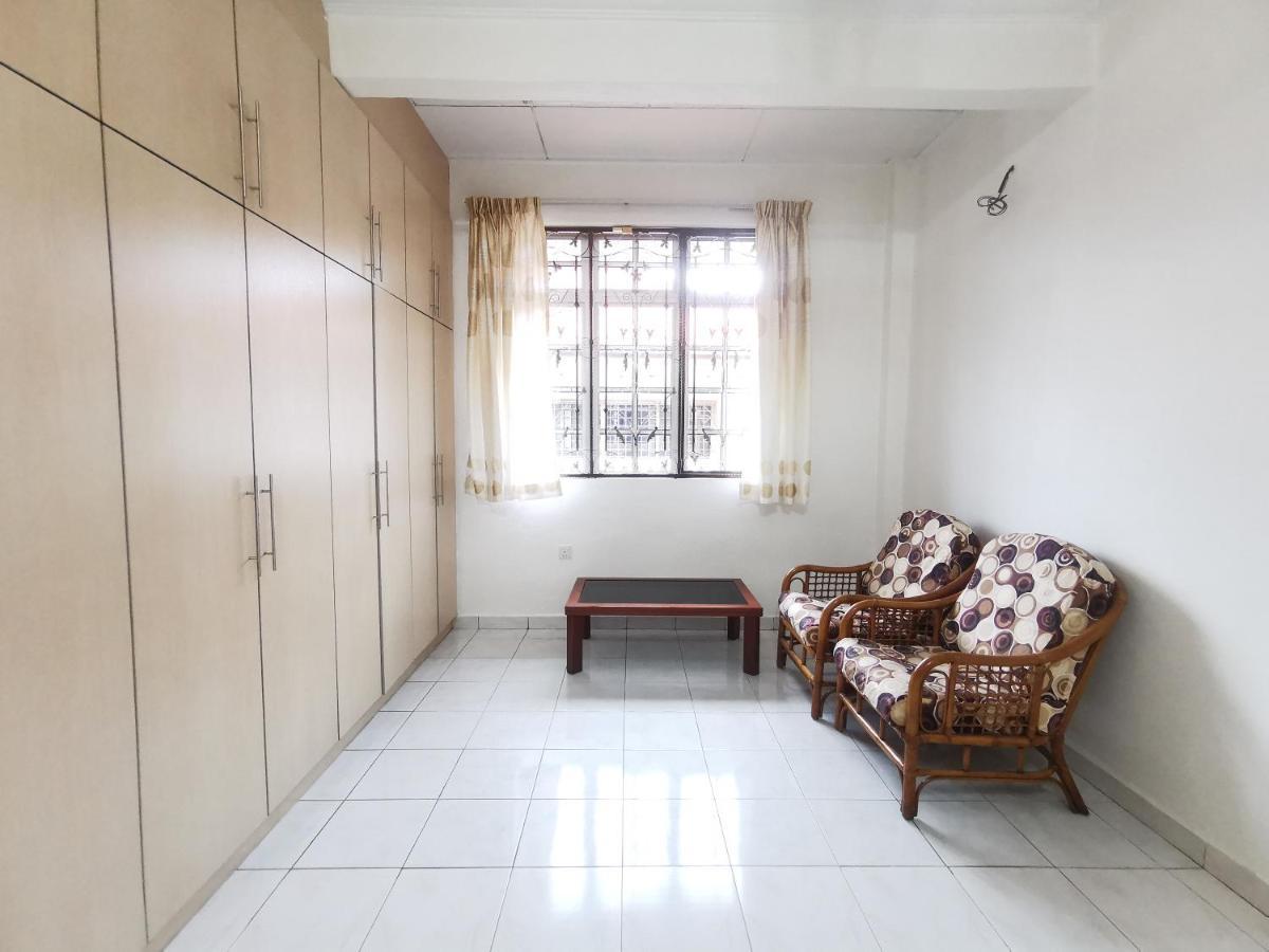 Jen Pd Homestay - Unique, Antique House No Wifi Port Dickson Buitenkant foto